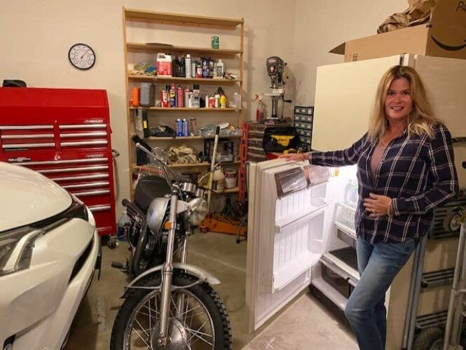 Durable ABS Plastic Garage Parking Aid - Lasts Over a Year Without Batteries