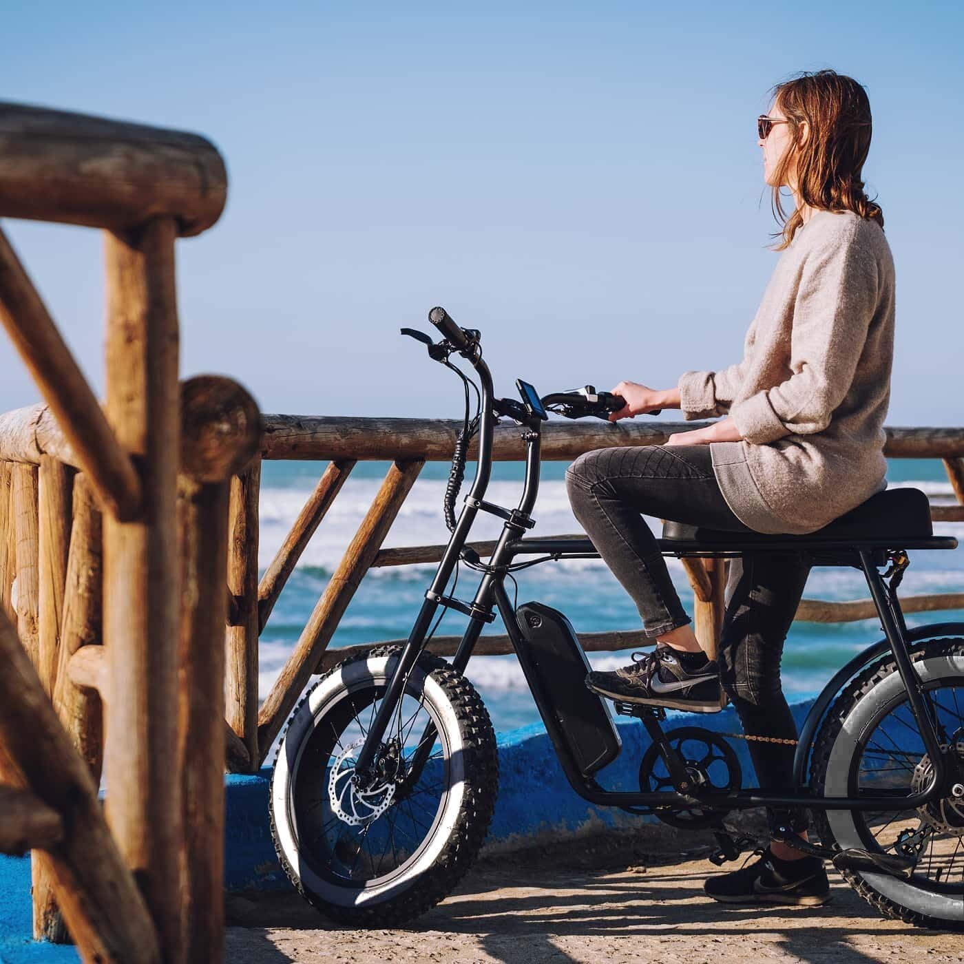 Folding 20x4.0 Inch High-Density Bike Tire - Perfect for Trails & Streets