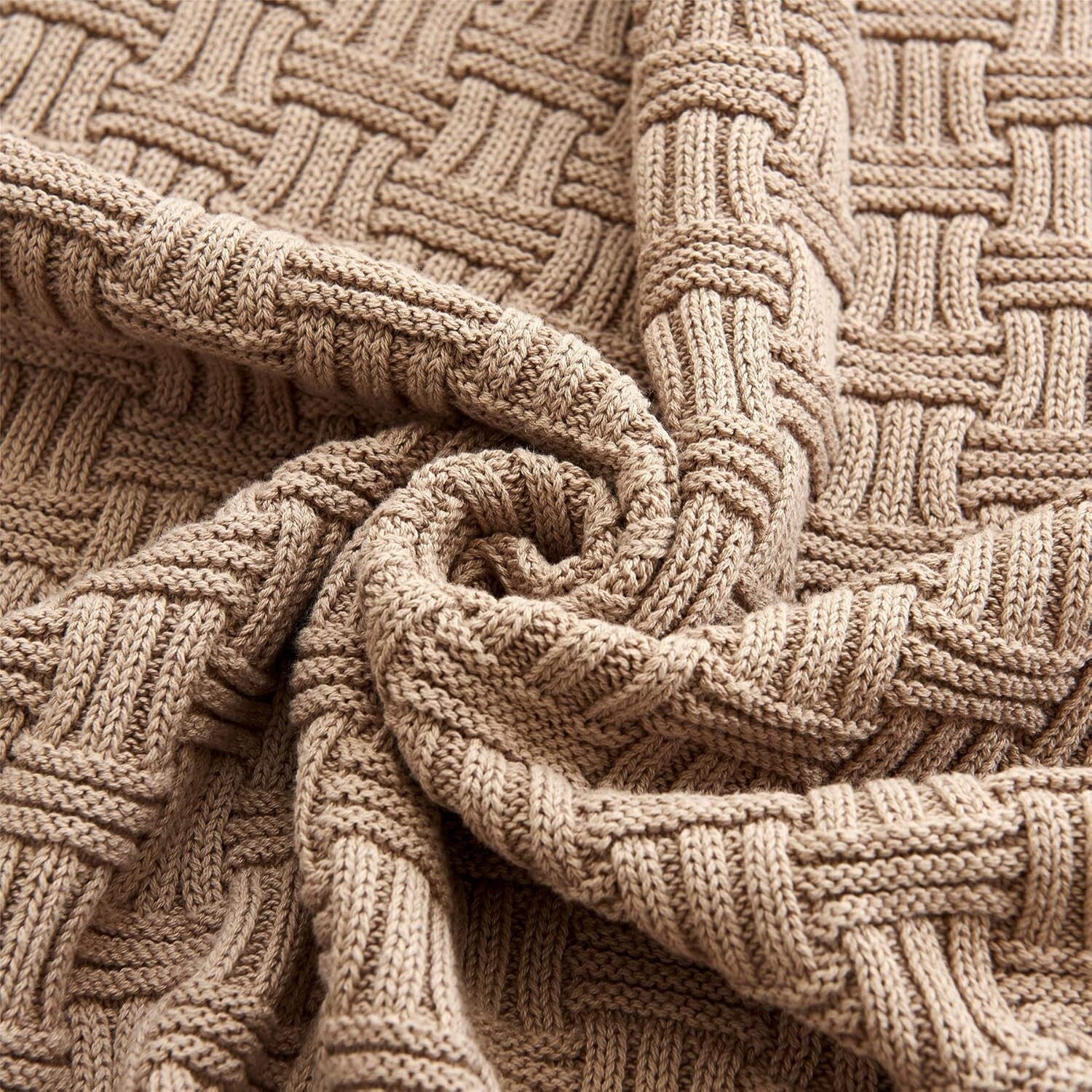 Elegant 60x80 Cotton Khaki Cable Knit Throw Blanket - Perfect for Snuggling