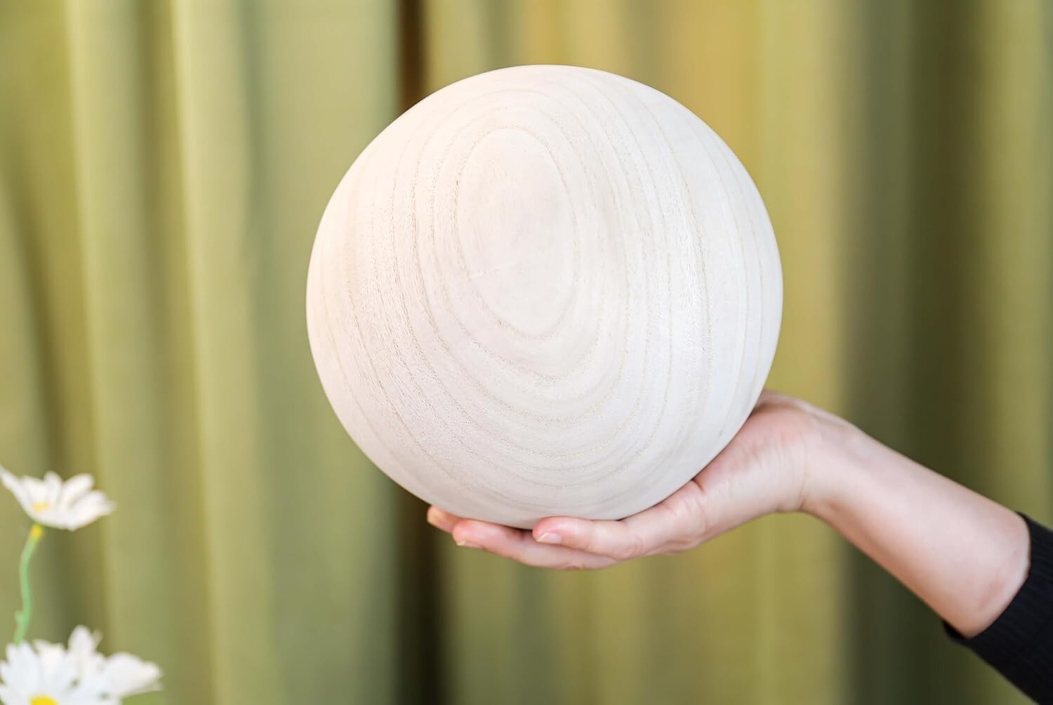 7-Inch Unfinished Wooden Balls - Versatile Crafting Supplies for All Ages