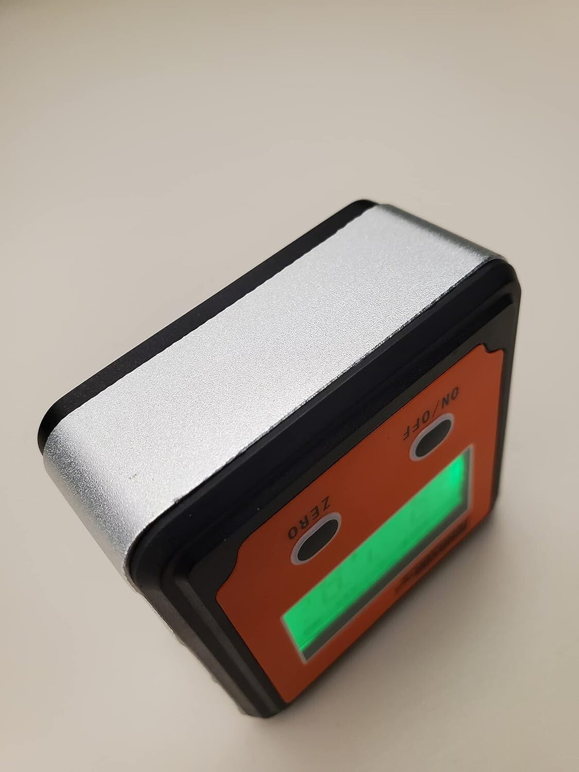 2-Button Magnetic Digital Angle Locator - Accurate Pitch Measurement Tool