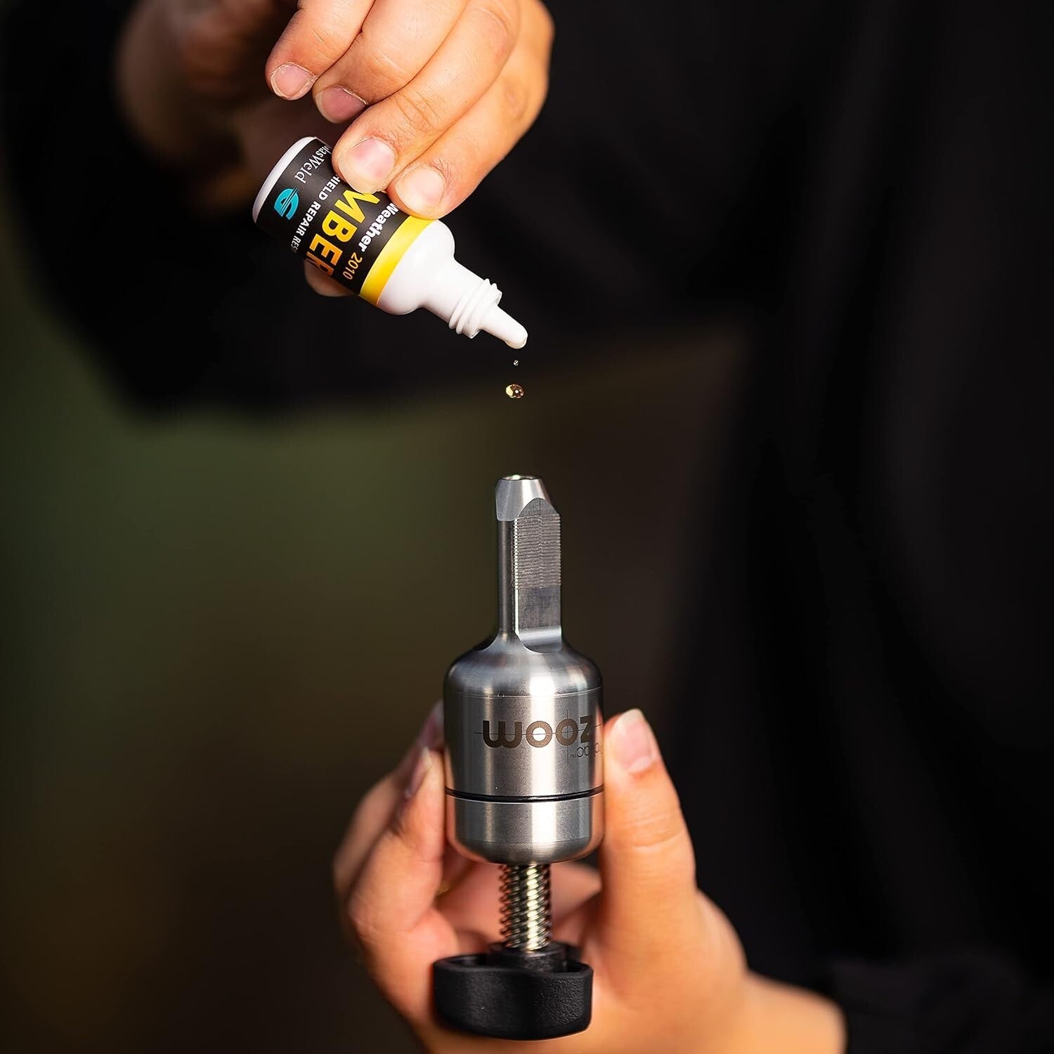 Professional Amber Glass Repair Resin - Ideal for Long-Lasting Windshield Fixes