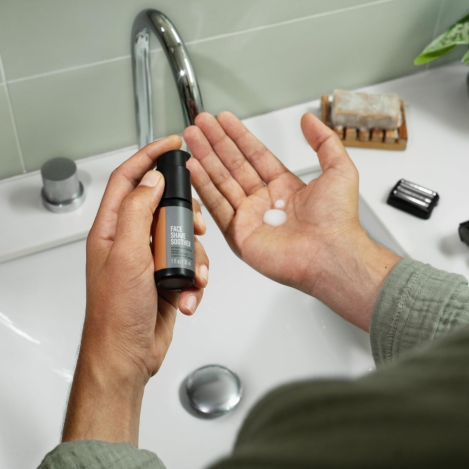 Men’s Electric Face Shaver with Interchangeable Blades & Shaving Gel – SkinSafe