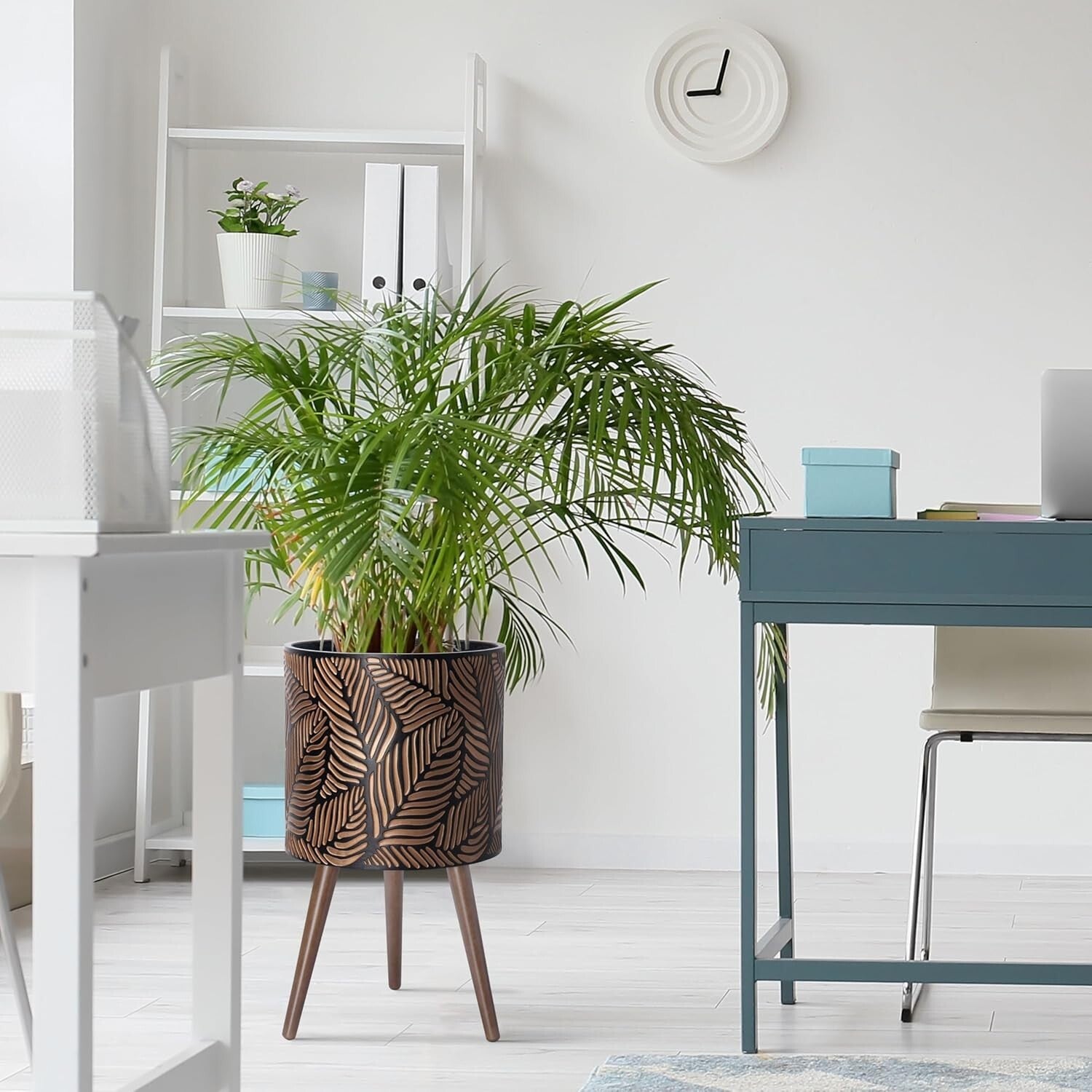 X-Large Handcrafted Planter Pot with Stylish Wooden Stand - 7 Gallon Capacity