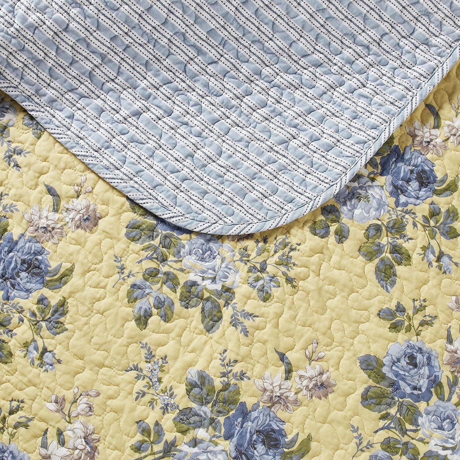 Lightweight & Breathable Floral Cotton Quilt Set - Queen, Pre-Washed Softness