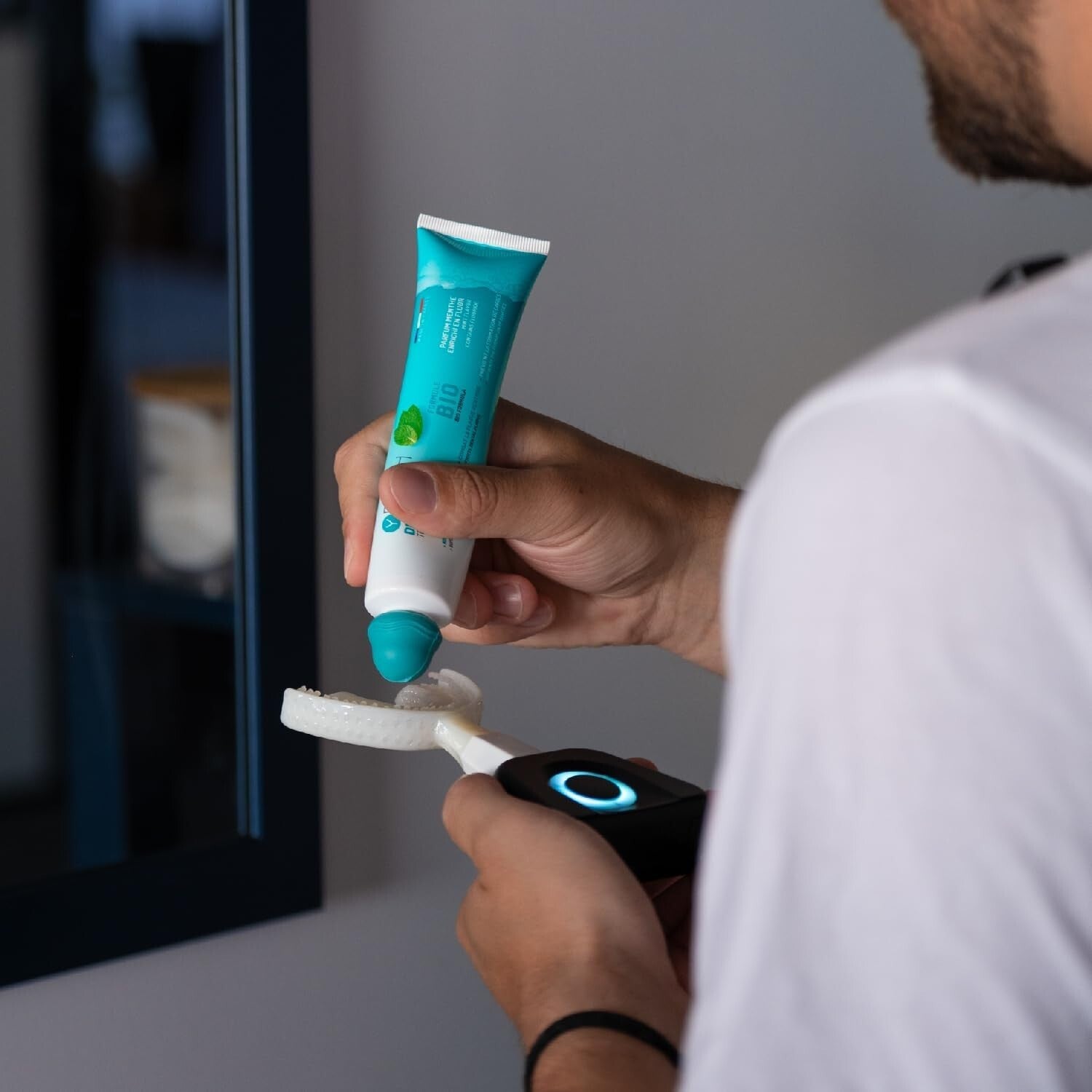 Innovative Y-Shaped Electric Toothbrush with 3 Months Battery Life - Black Adult