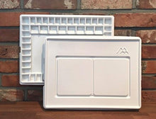 Load image into Gallery viewer, Aqua-Pro 51-Well Artist Palette with Lid &amp; Zipper Bag - Spill-Resistant Design