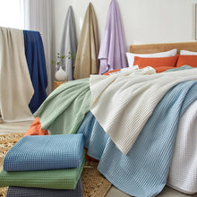 Load image into Gallery viewer, Snag-Proof Pre-Washed Cotton Waffle Throw for Family and Travel - 120"x120"