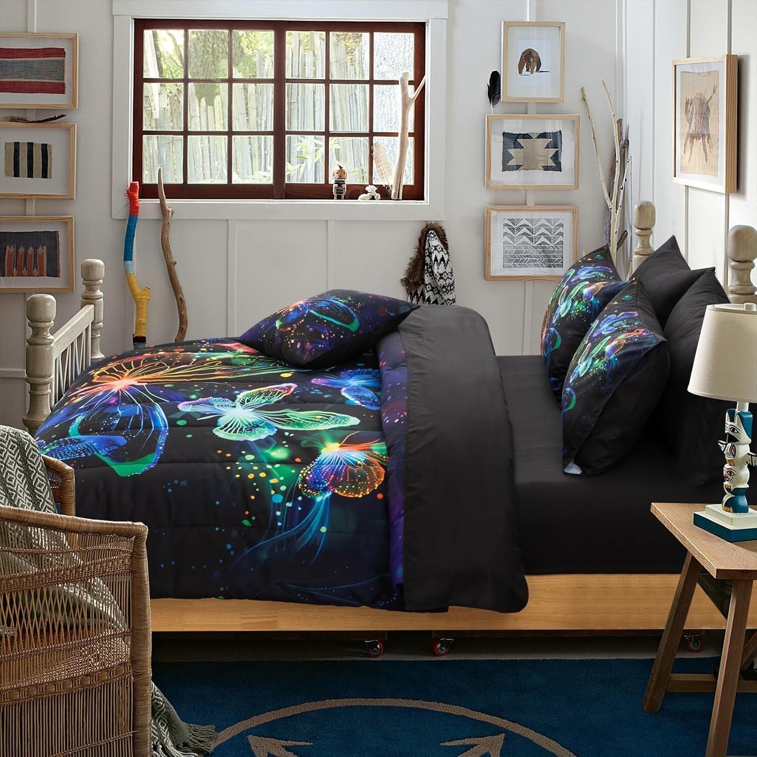 Galaxy-Themed Butterfly Printed Bedding Set - Full Comforter & Pillows Included