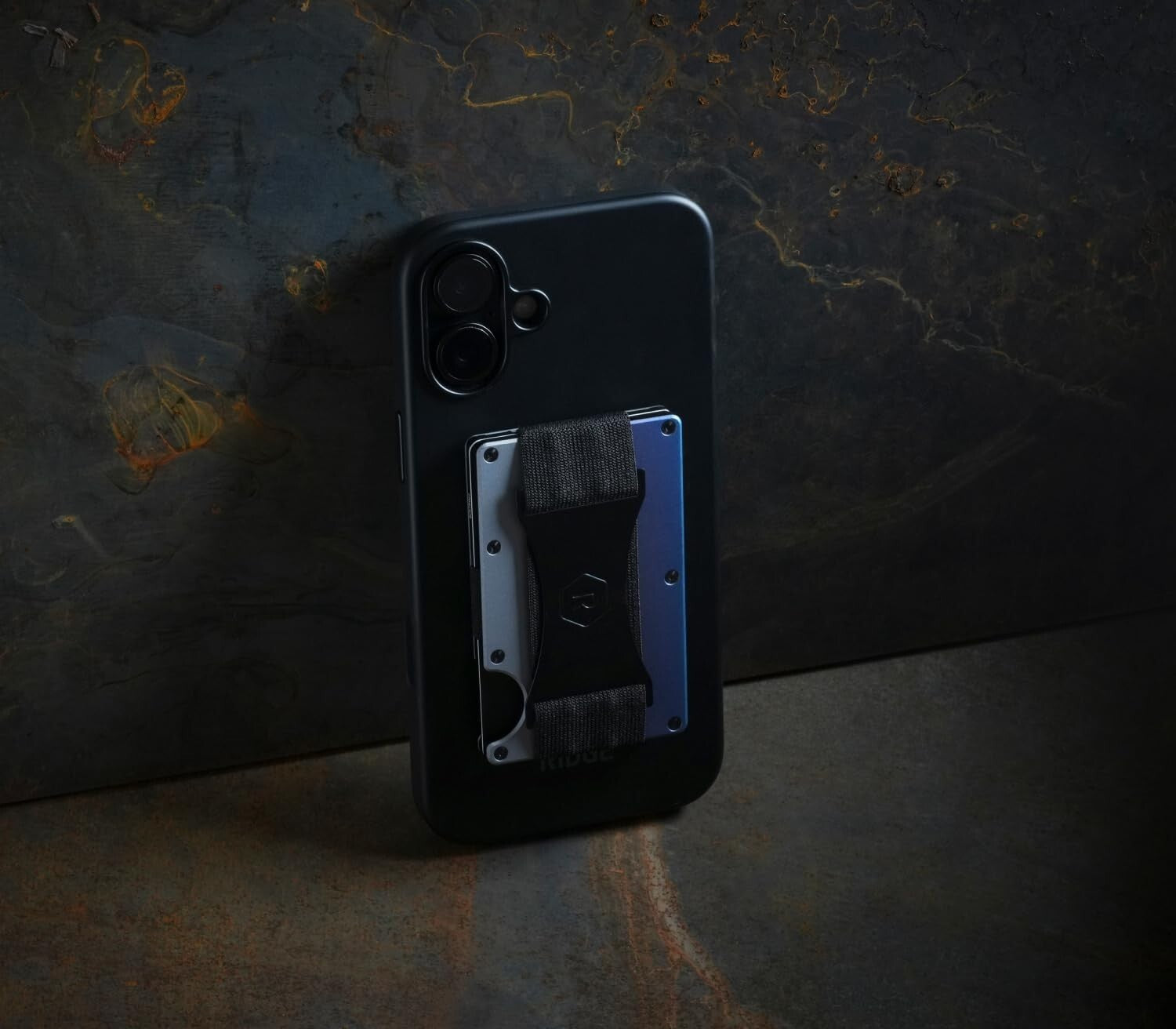 MagSafe-Compatible Slim Wallet with RFID Protection - Stylish & Durable Design