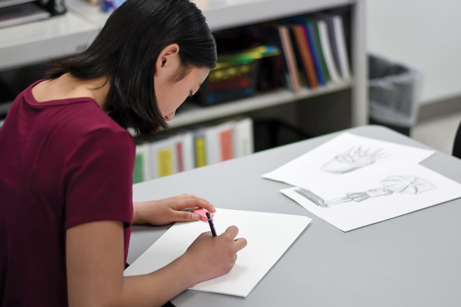 Acid-Free Mixed Media Paper, 9" x 12" - 500 Heavyweight Sheets for Artists