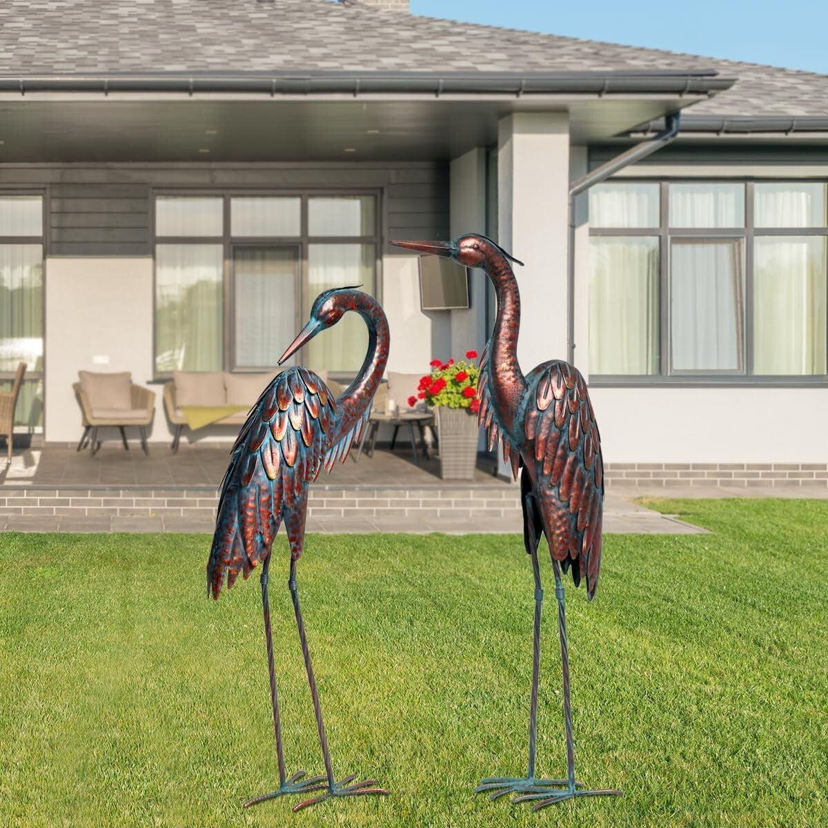Freestanding Patina Metal Crane Statues - Majestic Garden Decor for All Seasons