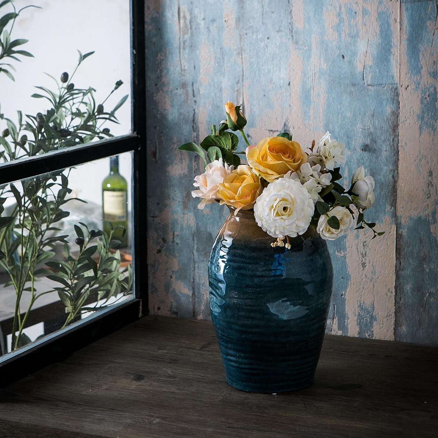 Show-Stopping Large Round Vase - Ceramic Floral Centerpiece for Modern Homes