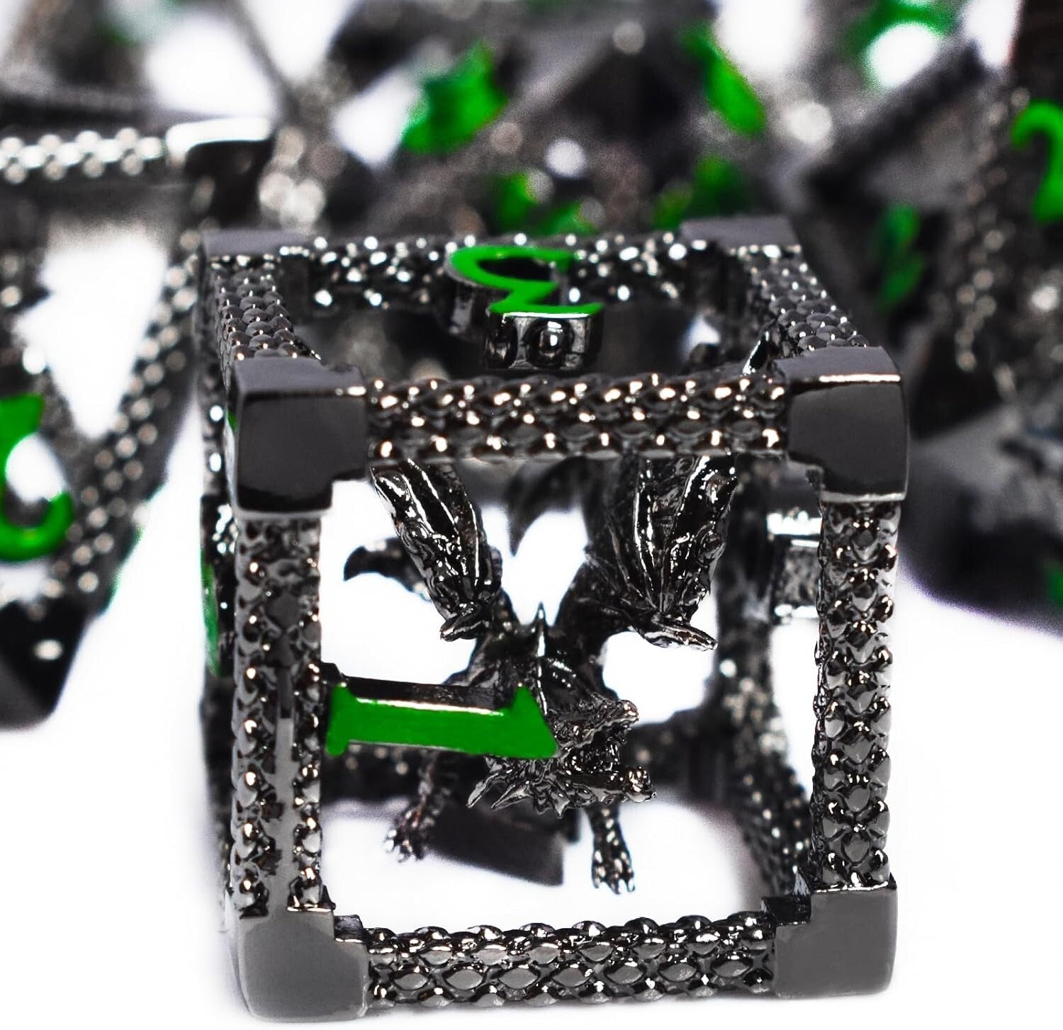 Fantasy-Inspired 7pc Metal Dice Set - Lightweight & Attractive for Gamers