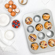 Load image into Gallery viewer, Essential Nonstick 6-Piece Bakeware Set – Perfect for Home and Commercial Use