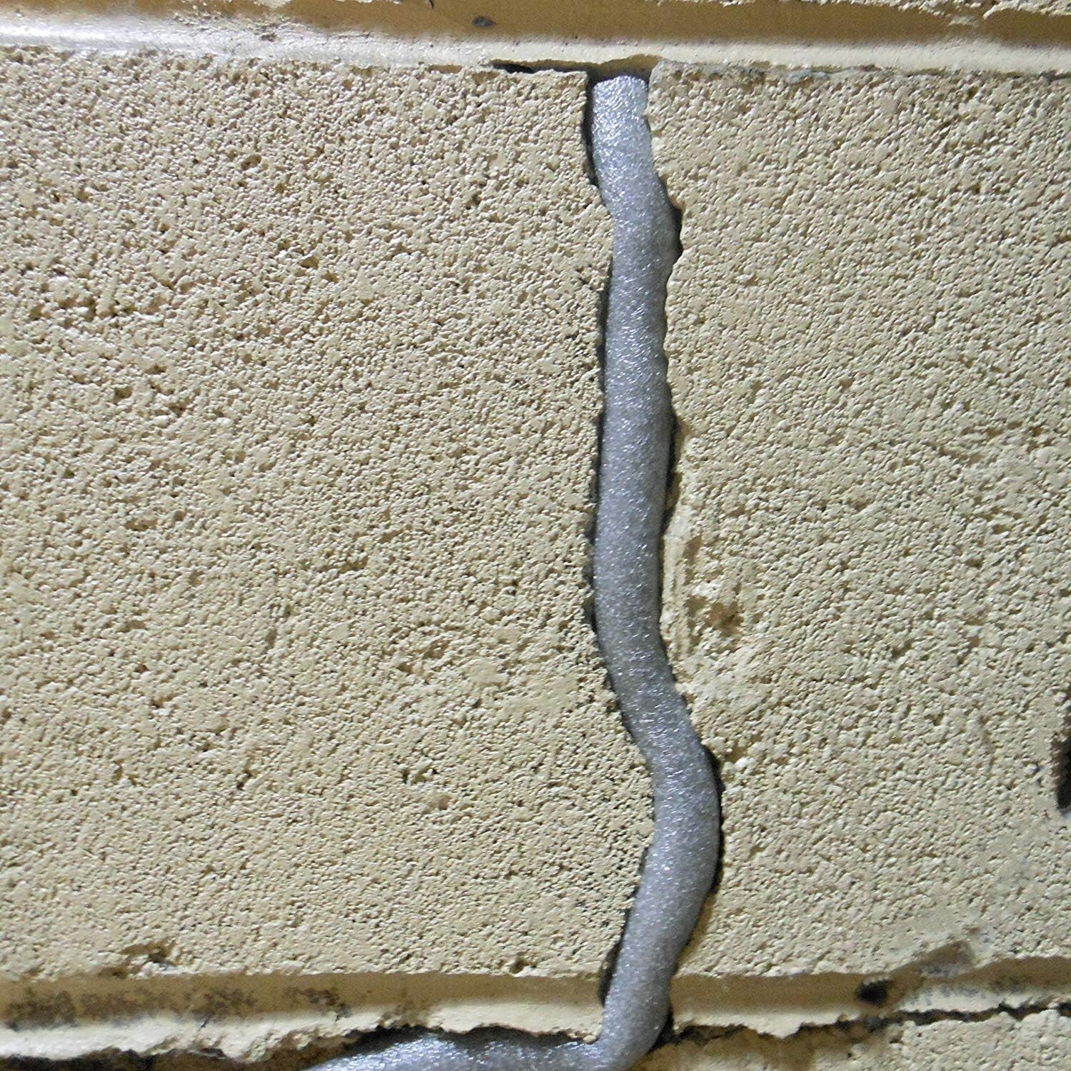 Durable 350-Ft Grey Polyurethane Foam Caulk Saver - Waterproof Moisture Barrier