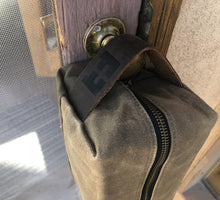 Load image into Gallery viewer, Versatile Unisex Waxed Canvas Dopp Kit with Leather Handle for All Essentials