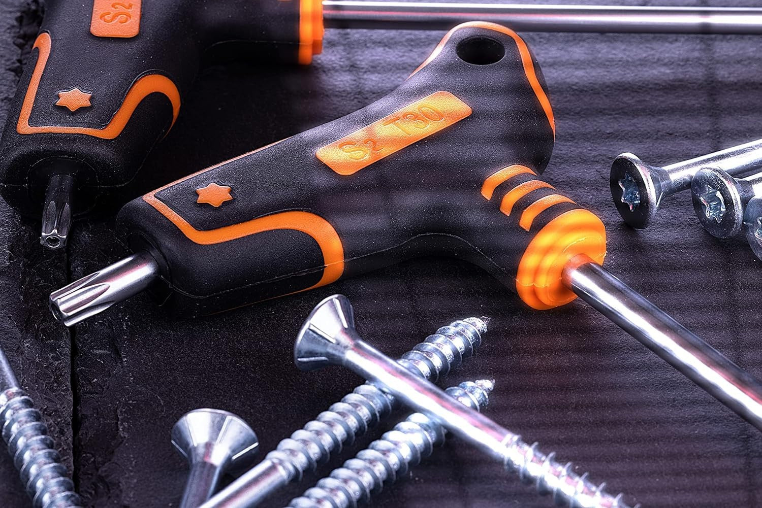 Durable T-handle Torx Wrench Set - Precision Cut Sizes T10 to T50 in Storage Box