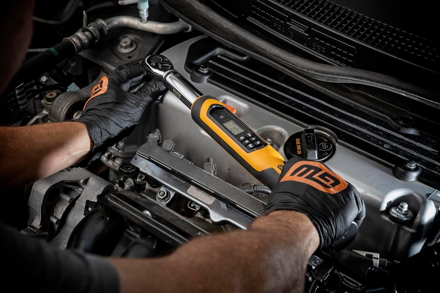 Compact 3/8 Drive Electronic Torque Wrench - Smart Alerts & Lightweight Design