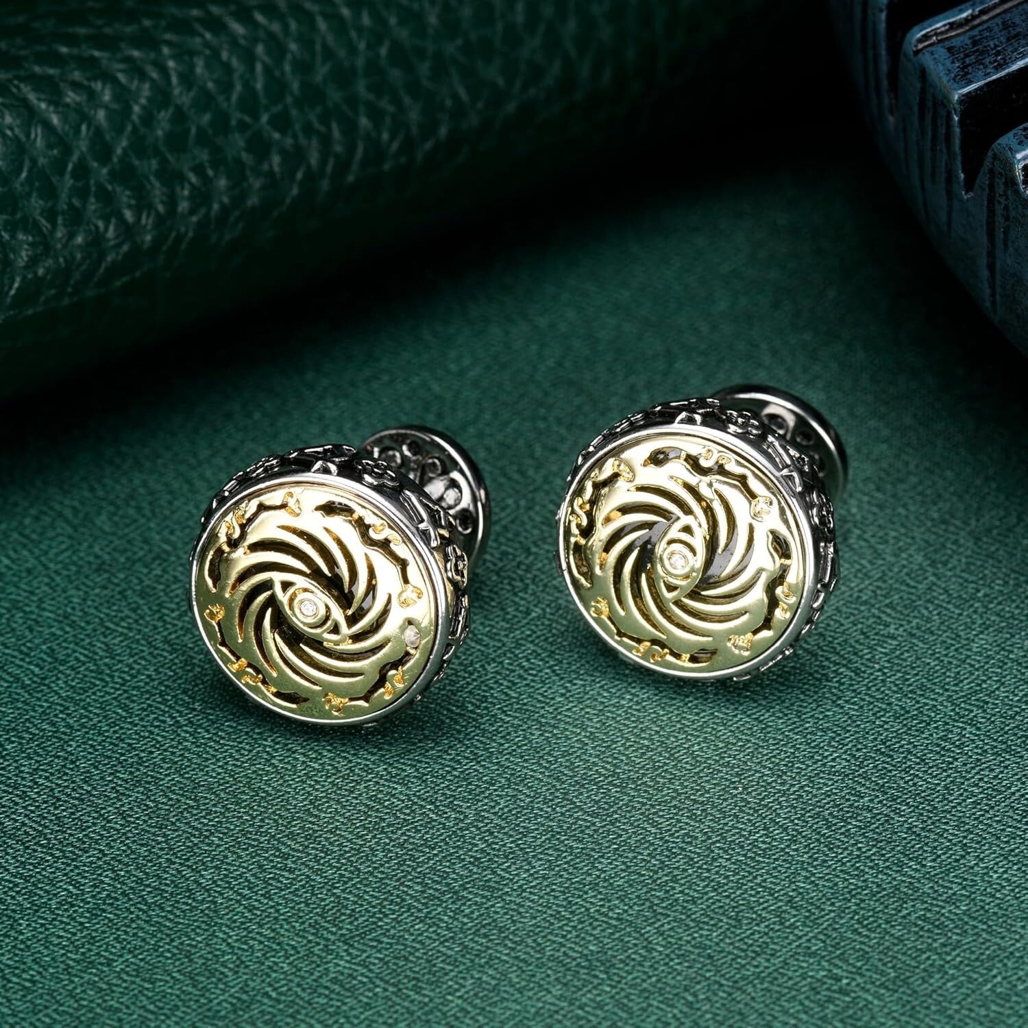 Elegant Men's Cufflinks Gift Set - Ideal for Fathers, Grooms & Business Deals