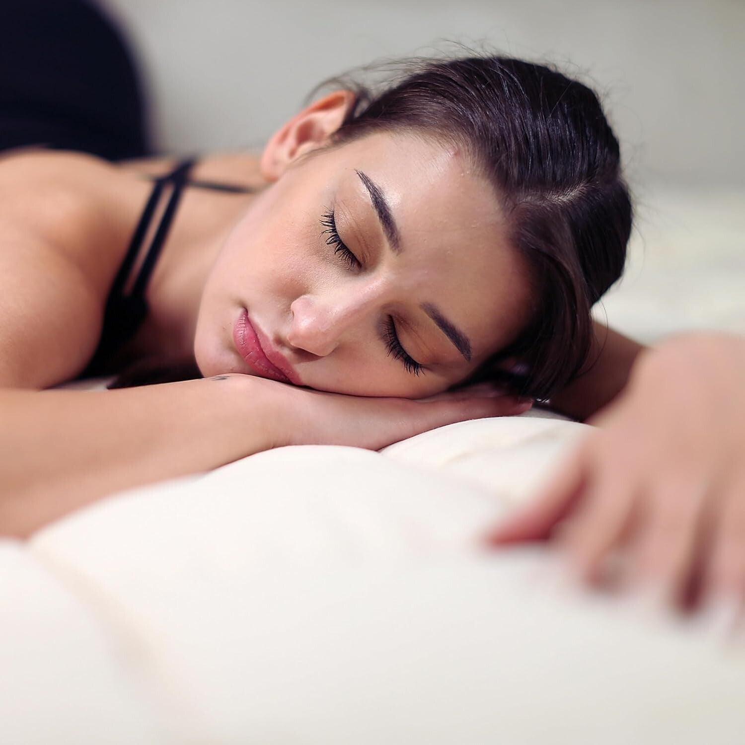 Luxury Handmade Organic Wool Mattress Topper - Moisture-Wicking, Medium Firm