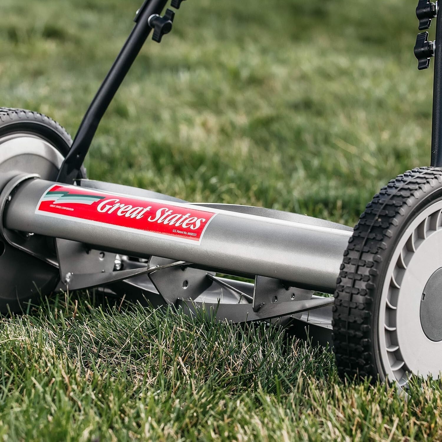 Sustainable 5-Blade Push Reel Mower - Adjustable Cutting Height for Lawn Care