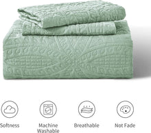 Load image into Gallery viewer, Elegant King Size Quilt Set - 3-Piece Sage Bedspread with Modern Coin Pattern