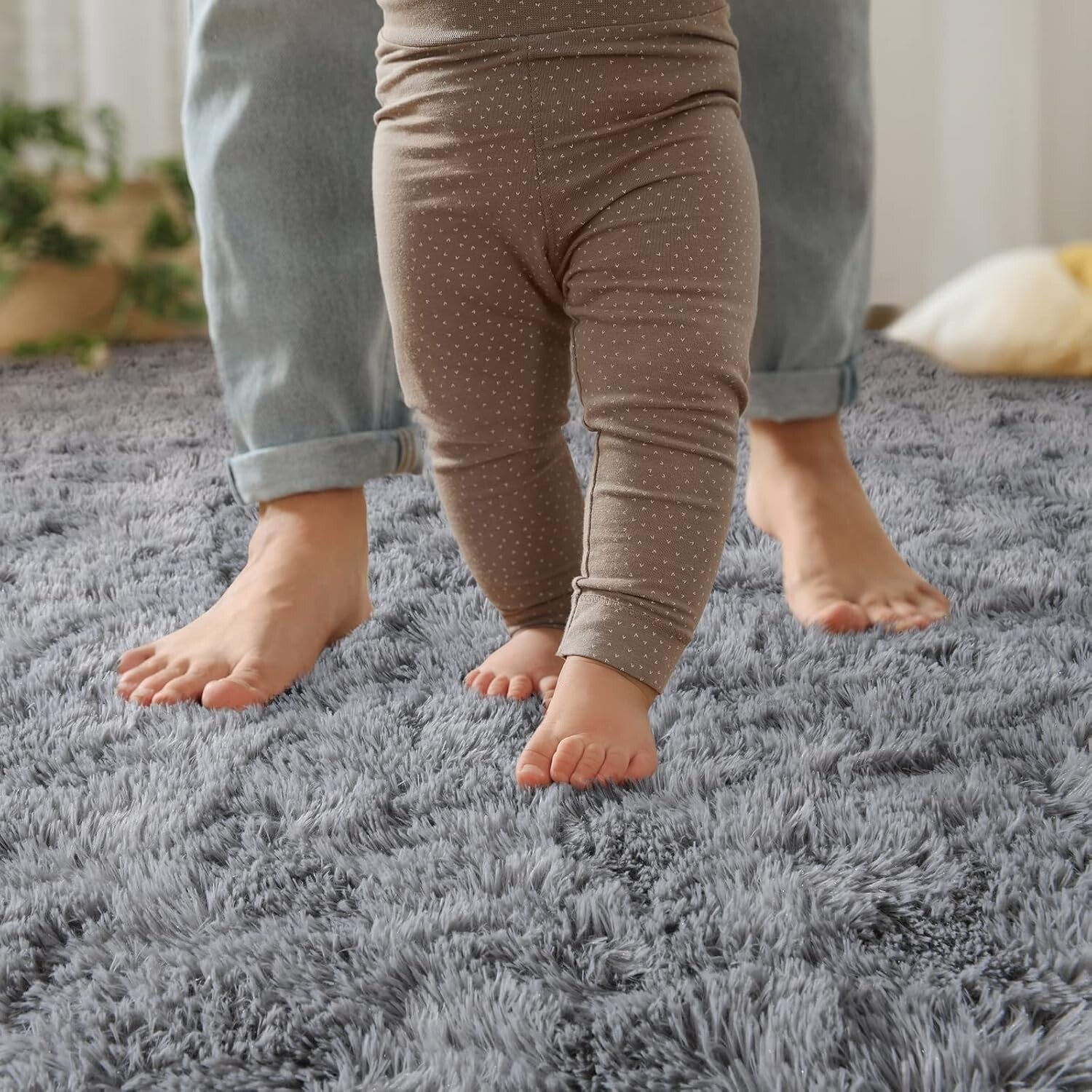 Durable 6' x 9' Machine Made Grey Area Rug - Water-Resistant Indoor Soft Carpet