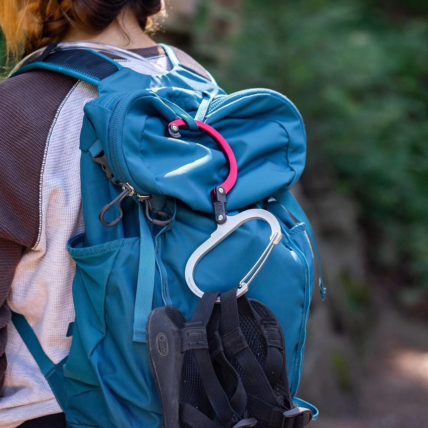 Durable Aluminum Gear Clip & Hook - Stylish Carabiner for Camping & Organization