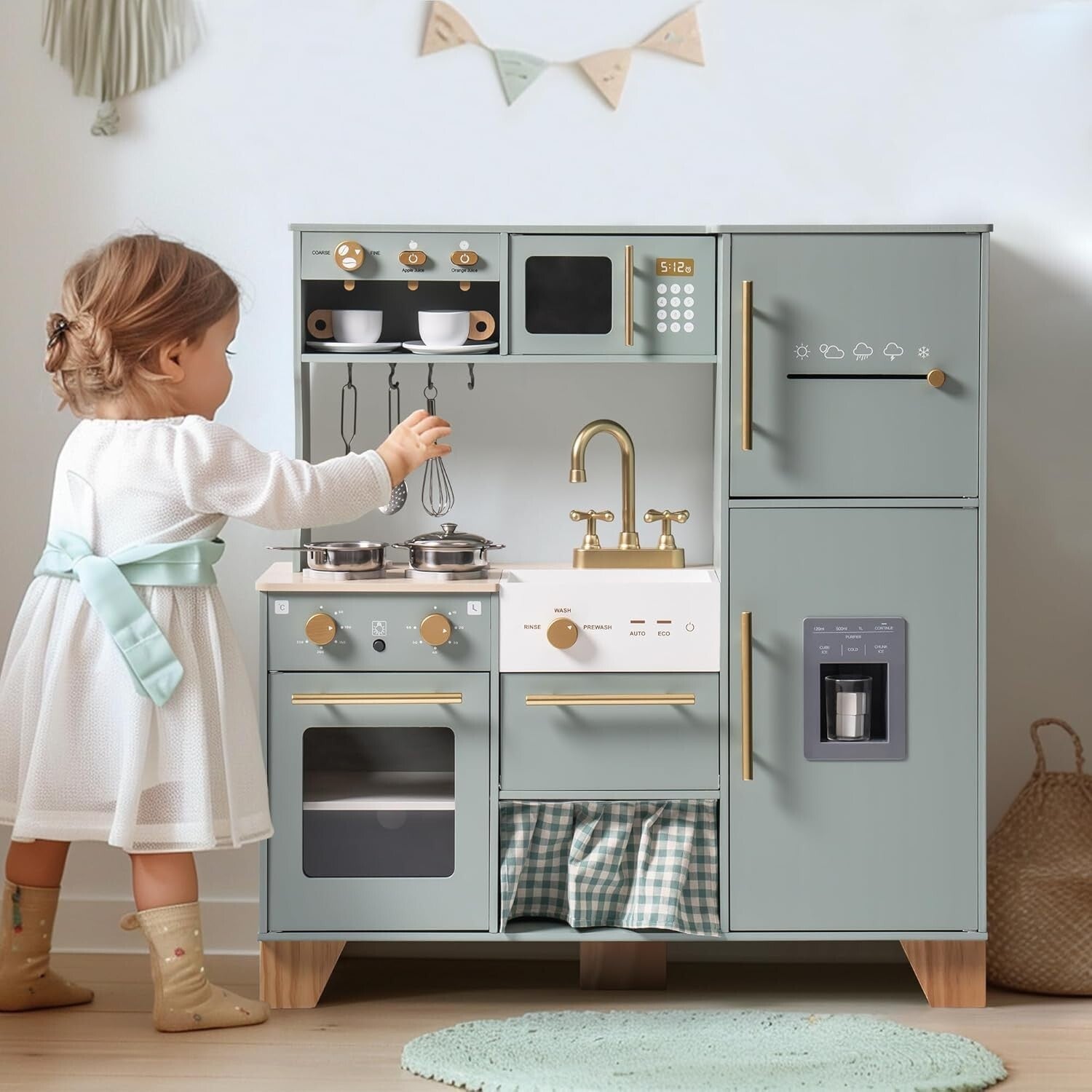 Stylish Toddler Play Kitchen Set with Functional Ice Dispenser & Coffee Maker