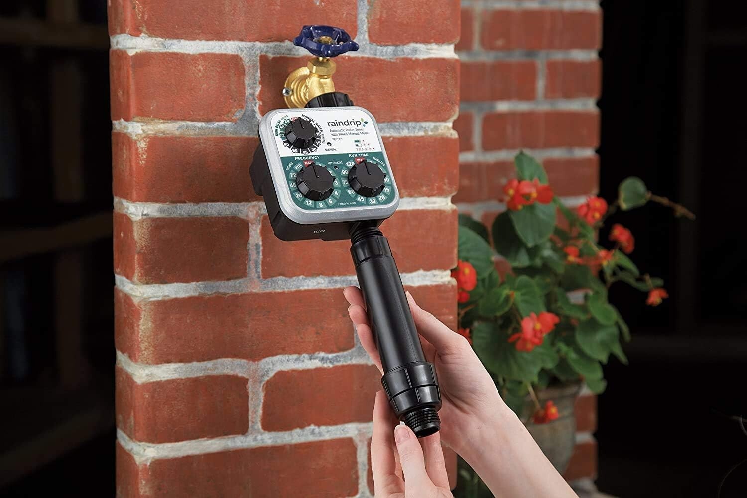 Customizable Timer Drip Irrigation Watering Kit for Containers & Hanging Baskets