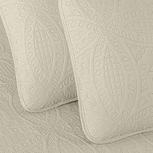 Load image into Gallery viewer, Elegant 3-Piece Ivory King Coverlet with Medallion Pattern - Year-Round Comfort