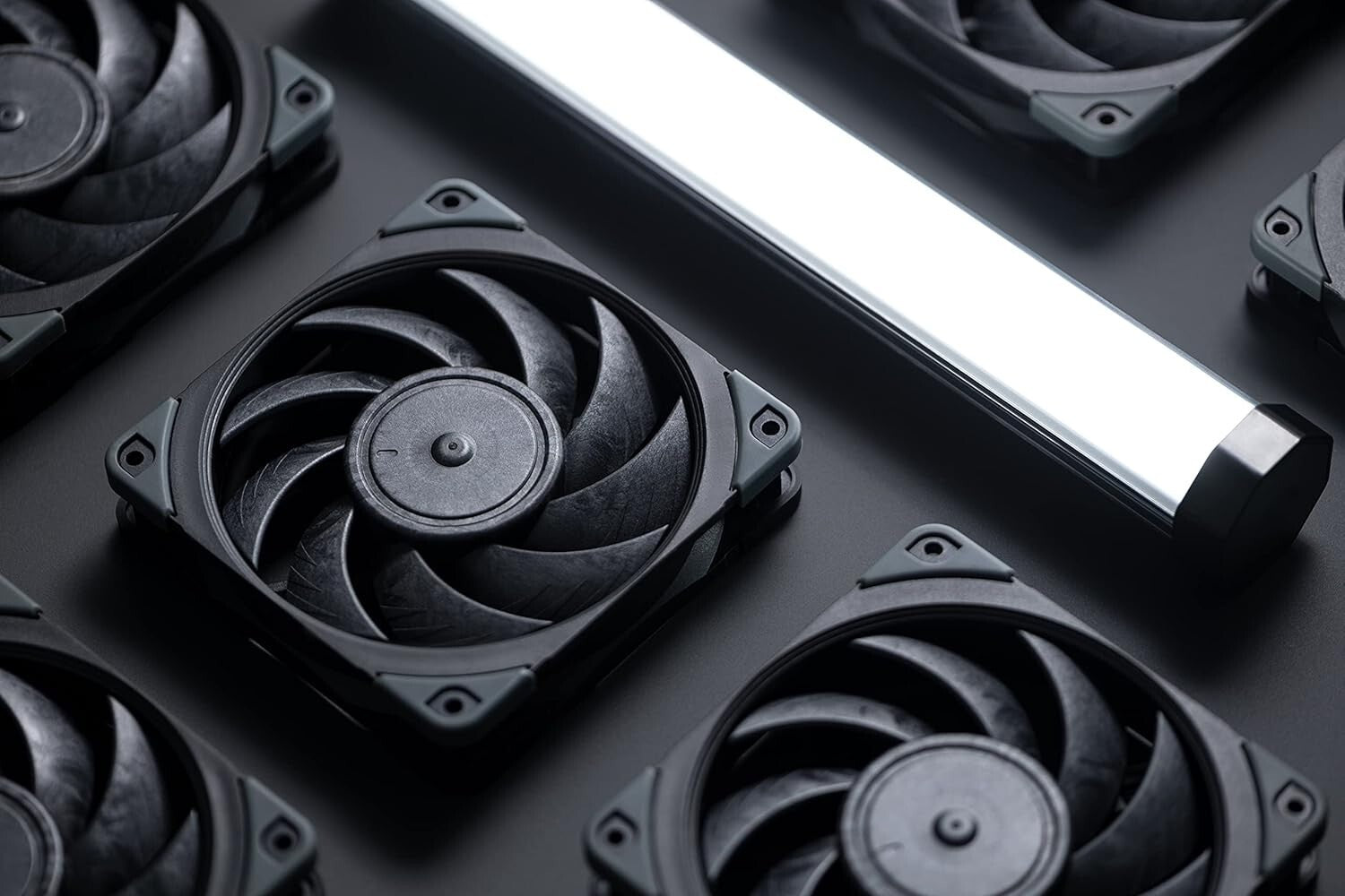High-Performance 120mm Quiet Fan - 22.6 dB, Perfect for Water Cooling Solutions