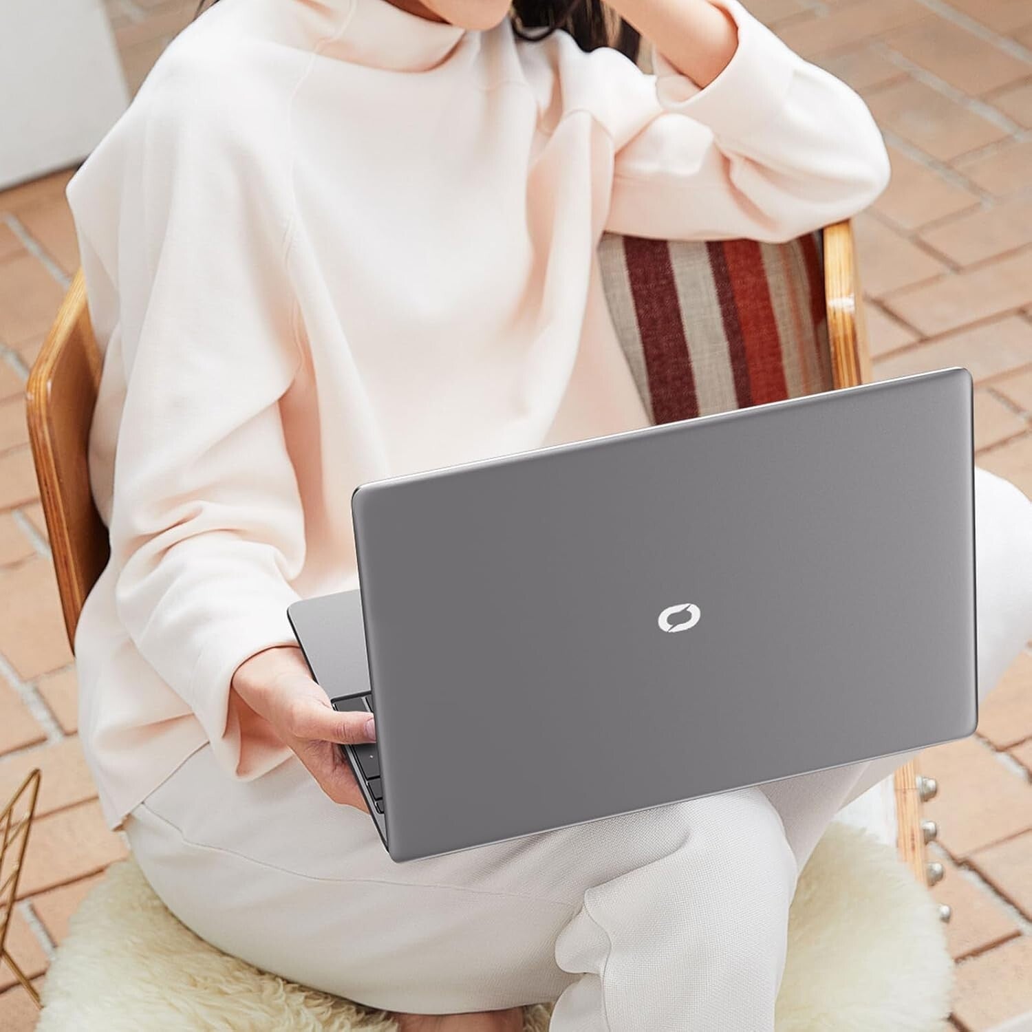 Multi-Function 15.6'' Laptop, 16GB RAM & 512GB SSD - Perfect for Work & Play