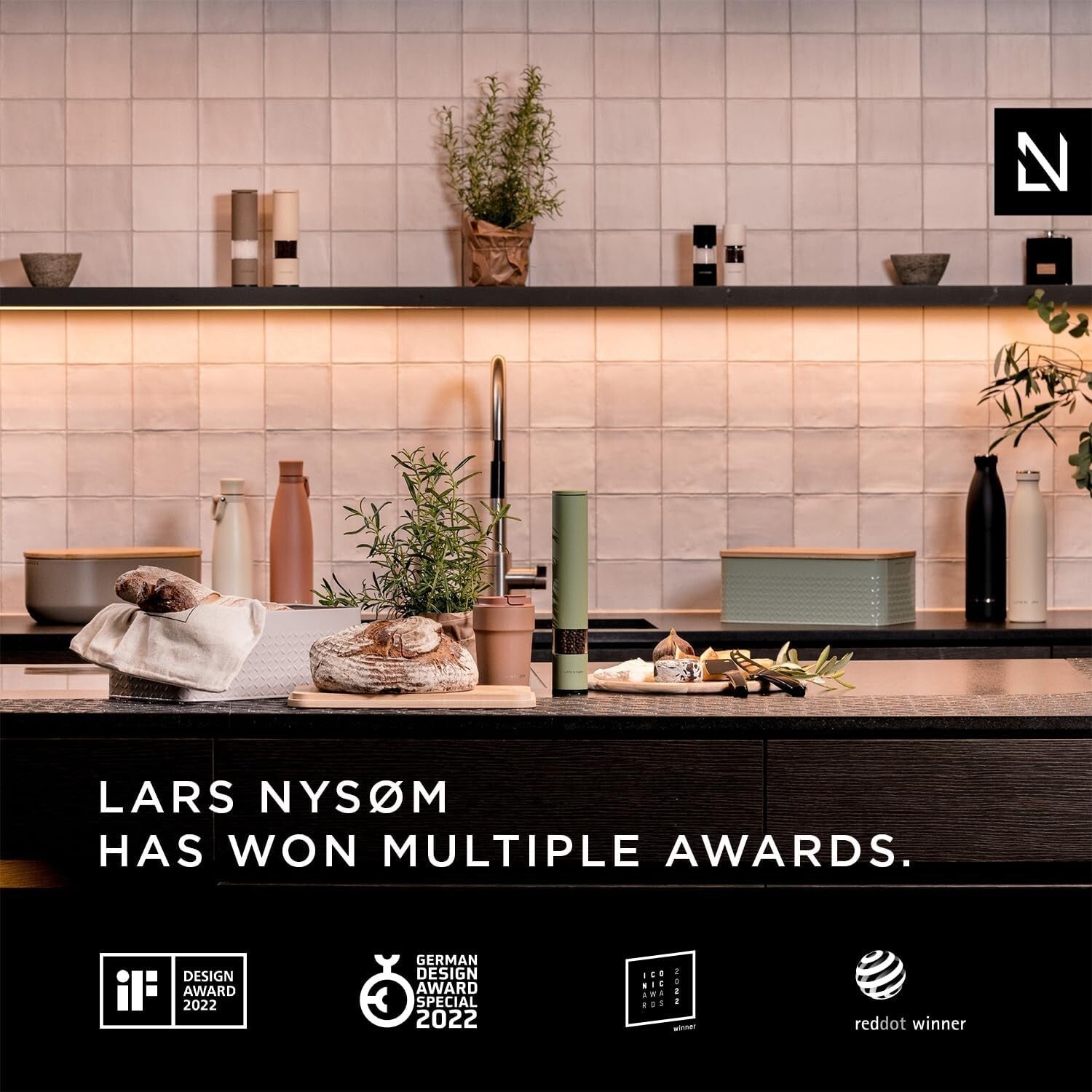 Automatic Electric Spice Mill Set with Adjustable Ceramic Grinder - Black