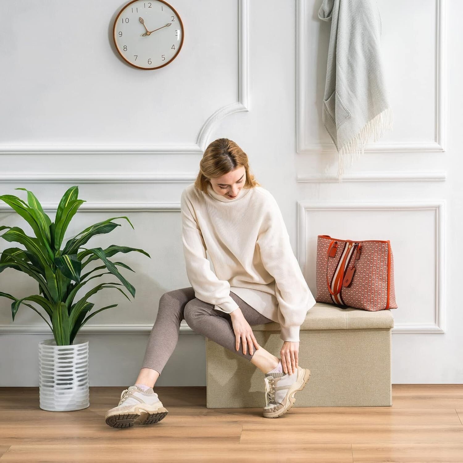 Elegant 30-Inch Linen Ottoman with Storage - Ideal for Living Room or Bedroom