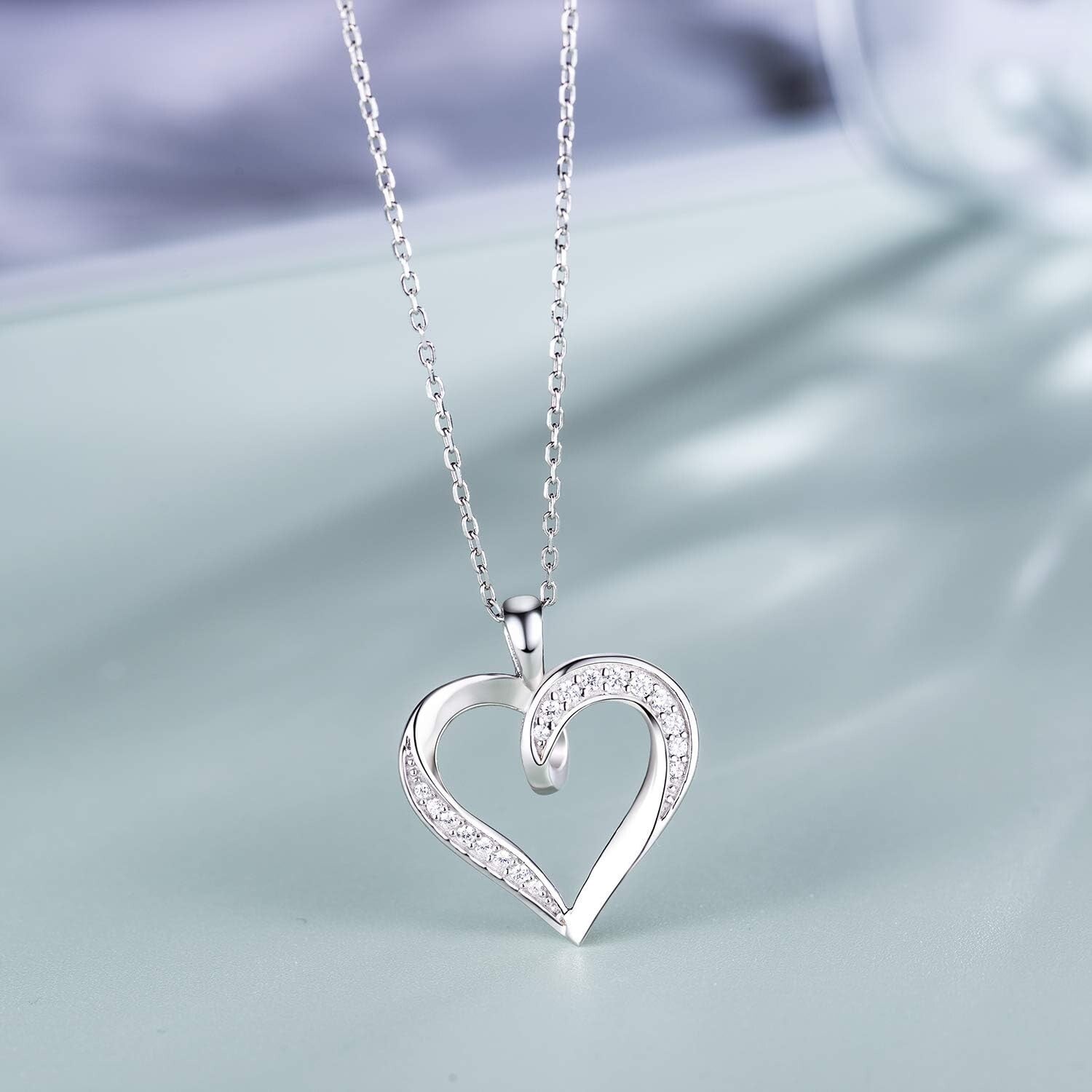 Platinum Plated Intertwined Hearts Necklace - Perfect for Romantic Occasions