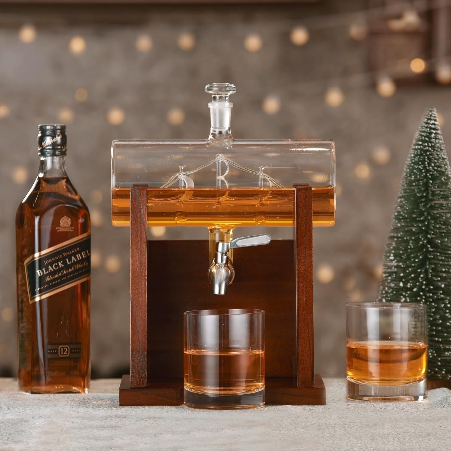 Stylish Whiskey Decanter with Wooden Base - Perfect Gift for Whiskey Lovers