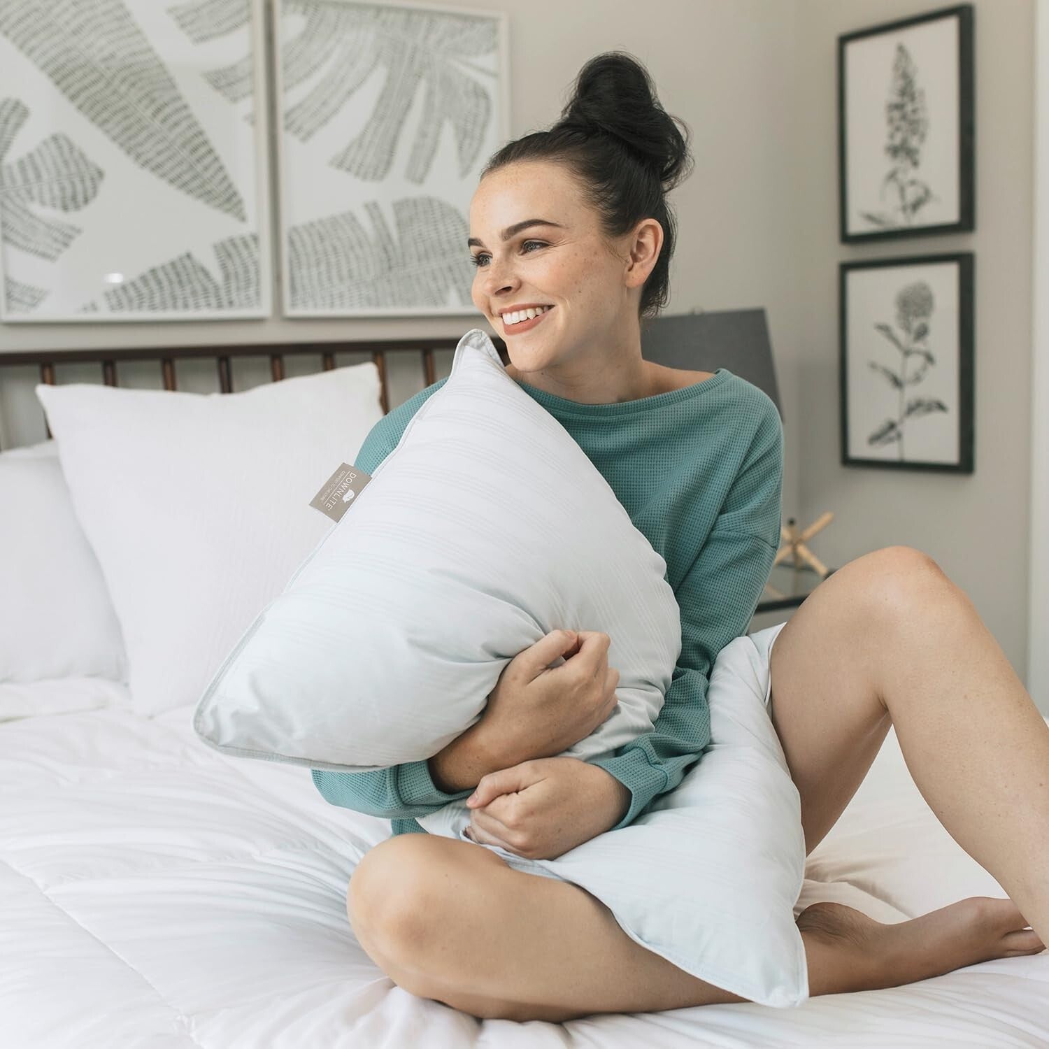 Ultra-Lightweight Extra Soft Cotton Damask Duck Down Pillow for Stomach Sleepers