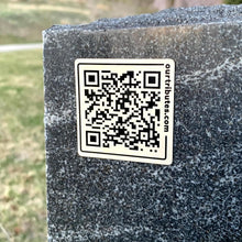Load image into Gallery viewer, Memorial Plaque &amp; QR Code Solution for Gathering Memories - Featured Gift Guide