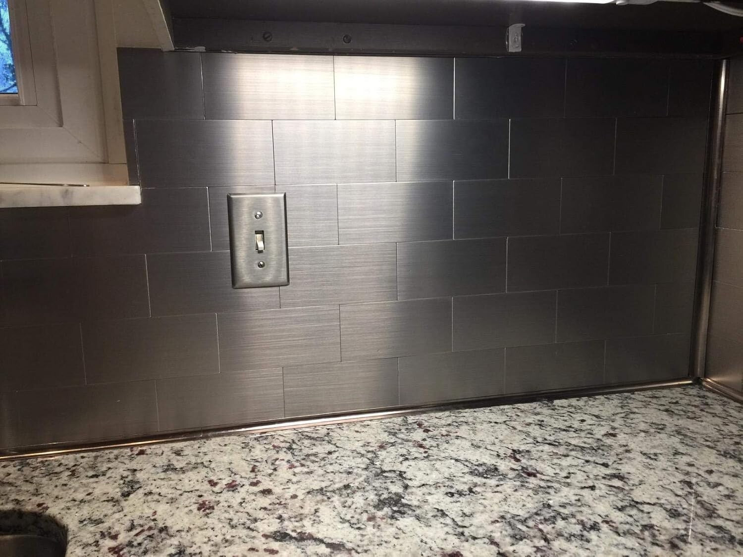 100-Piece Self-Adhesive Stainless Steel Backsplash Tiles - Peel & Stick Elegance