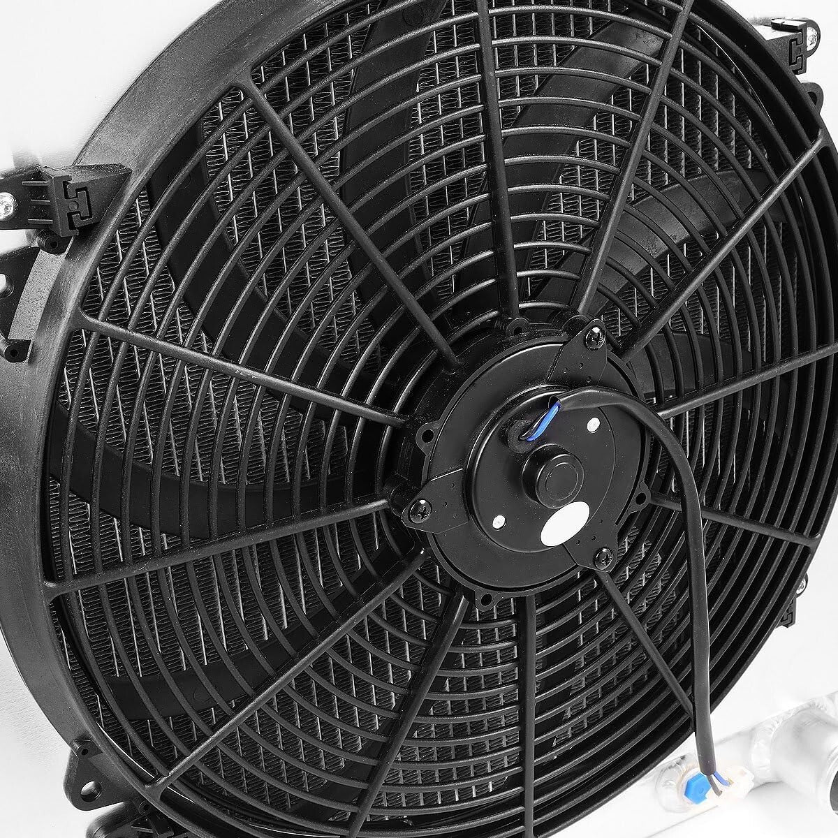 Durable 3-Row Aluminum Radiator with Heat-Resistant Fan for Classic Muscle Cars