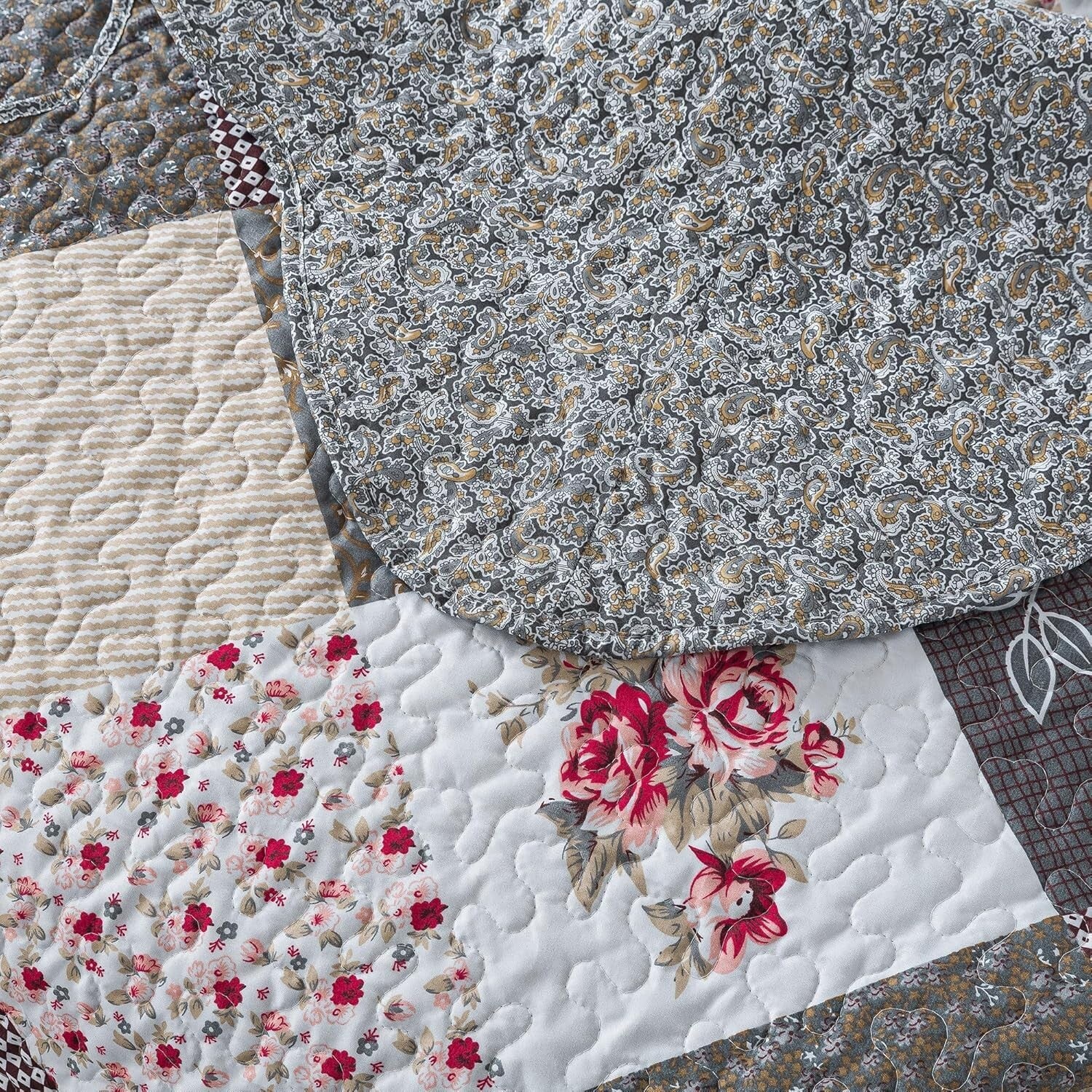 Classic Floral King Quilt Set - Lightweight & Easy Care Microfiber Coverlet