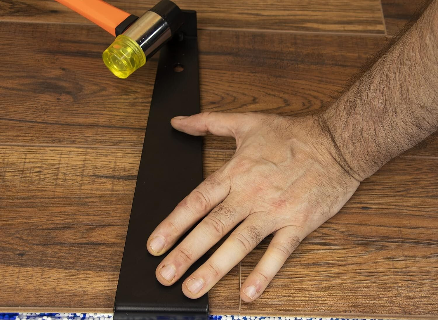 All-in-One Laminate Flooring Tool Set with 40 Spacers and Accurate Contour Gauge