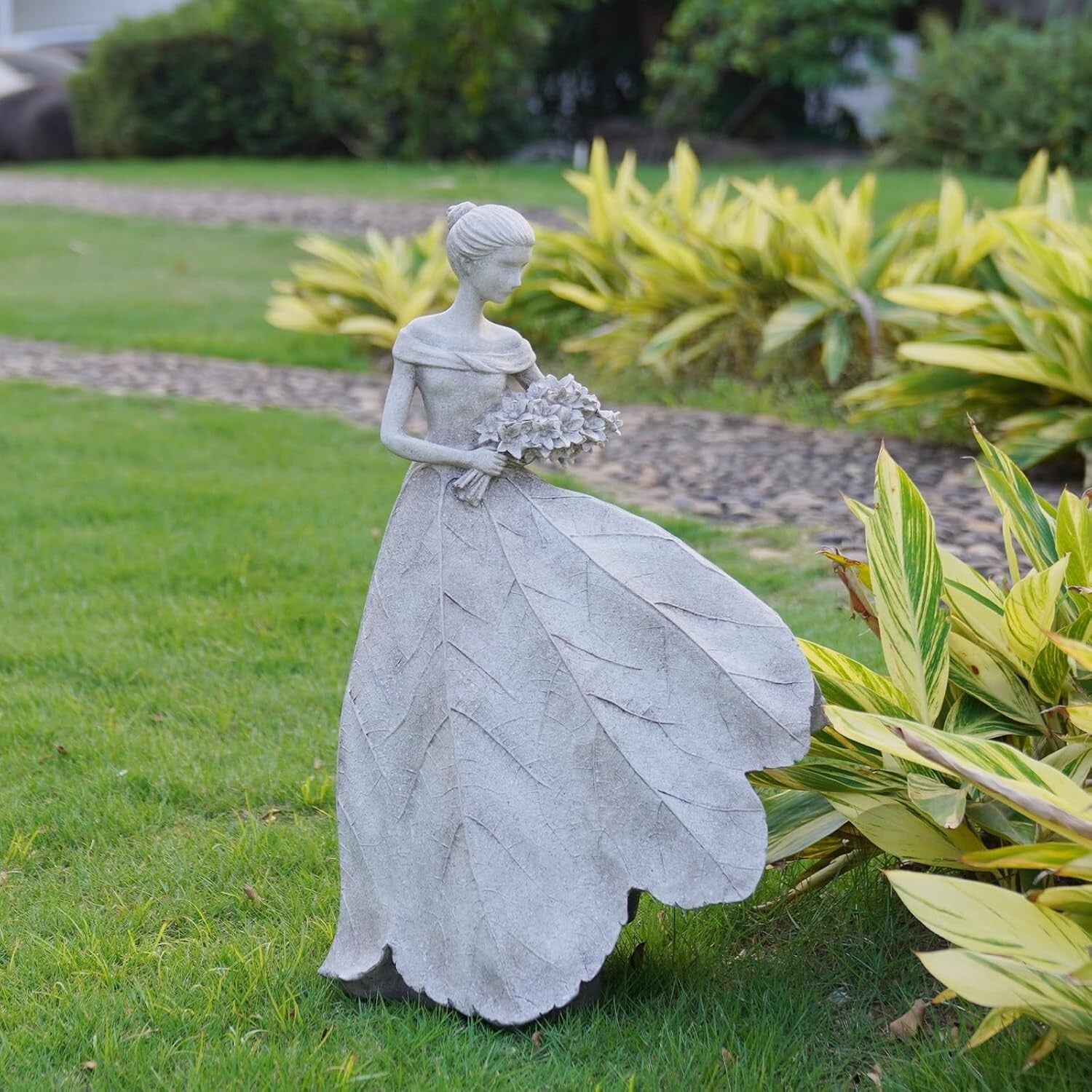 Exquisite Resin Fairy Garden Statue - Angel Girl Décor for Indoor & Outdoor