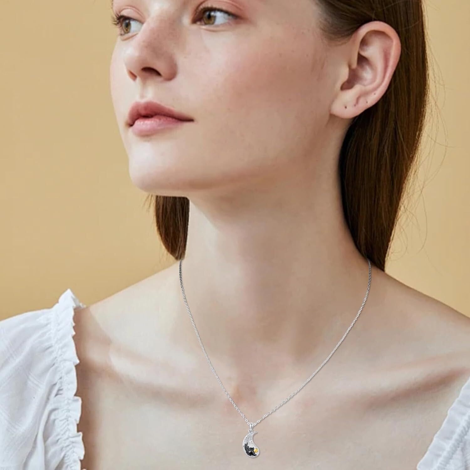 Yin Yang Wolf Pendant Necklace Set for Friends & Couples - Adjustable Chain