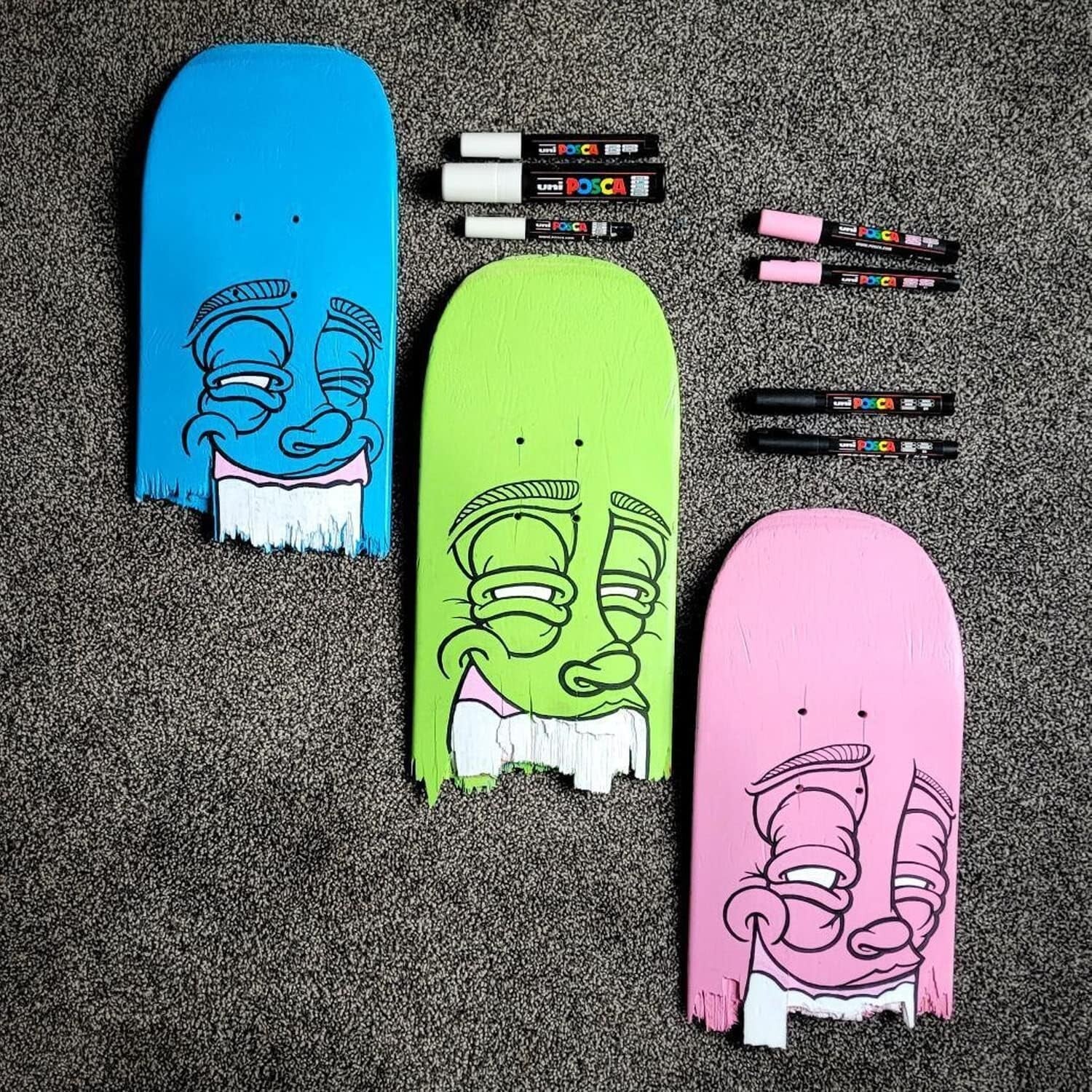 Full Black Pen Set of 7 with Contoured Grip & Chisel Tip for Smooth Writing