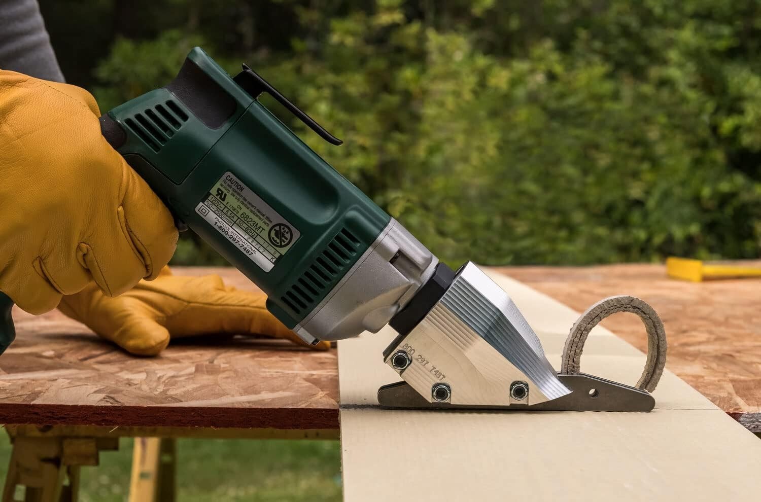 Reversible Blade Electric Shear for Fiber Cement Siding - 20,000 Linear Feet