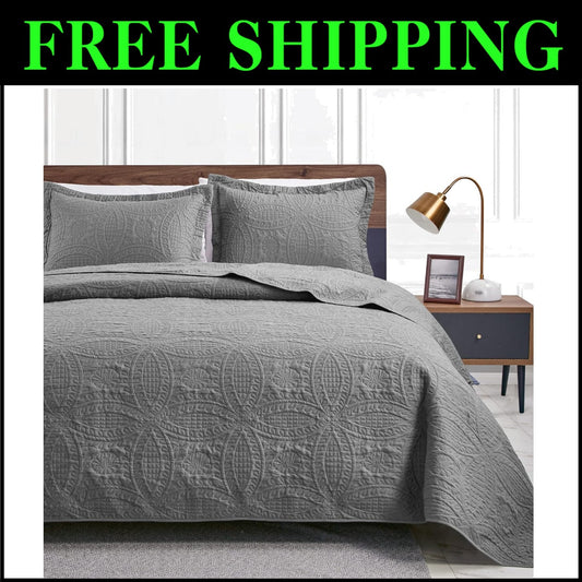 King Size Modern Quilt Set in Grey Coin Pattern - Lightweight 3-Piece Set