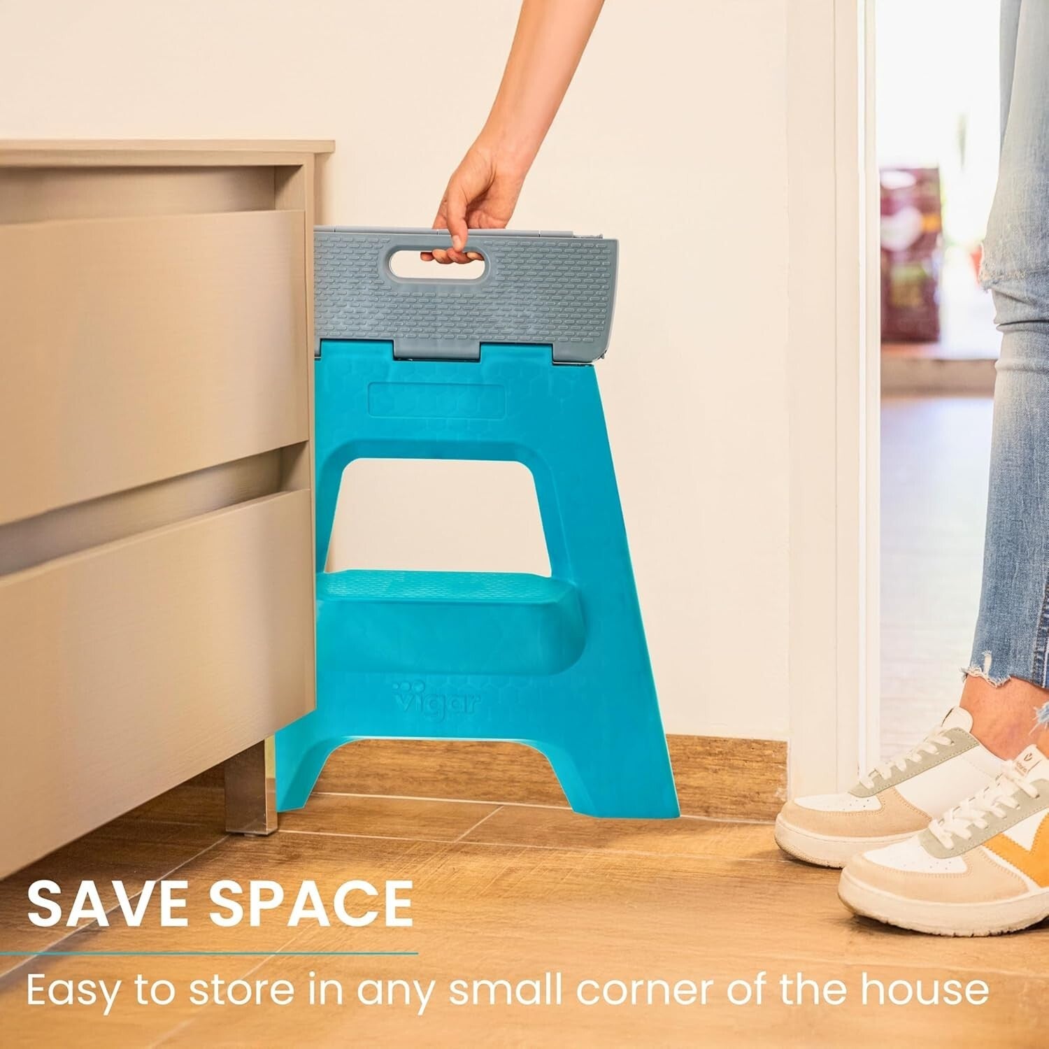 Multifunctional Lightweight Folding Step Stool - Ideal for Kitchen & Bathroom